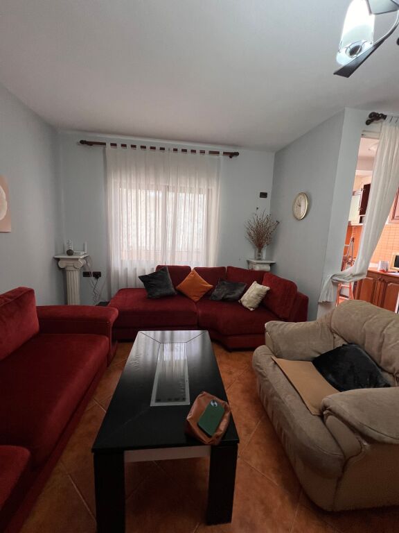 Affittasi 2+1 Centro Boulevard Zogu i Pare 55.000 leke