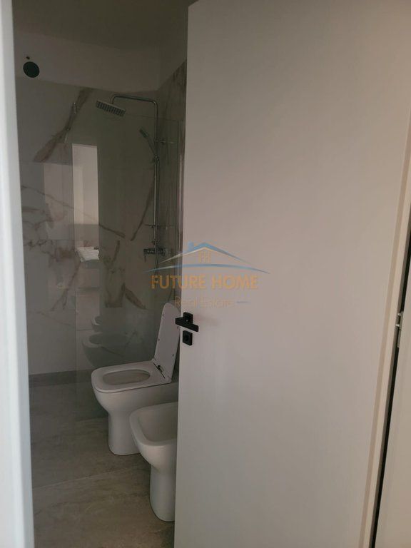 Rent, Apartment 2+1+2, 5 Maji Street, Tirana