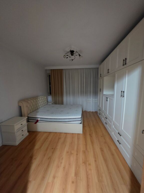 💰 Prezzo: 50.000 Lek/mese 🏡 Appartamento in affitto 2+1  📍 Misto mame vicino a  yzberishit  