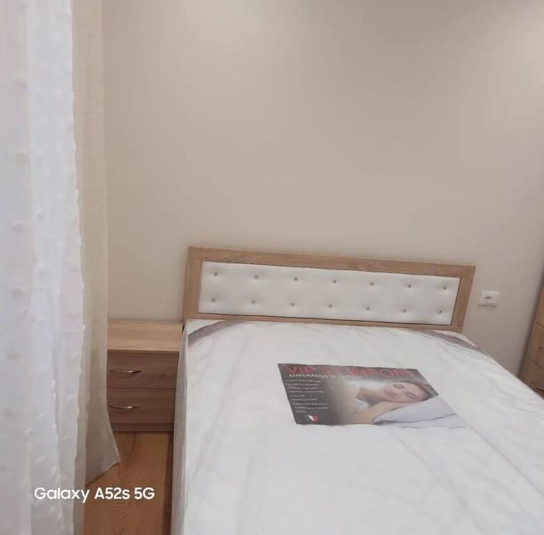 IN AFFITTO CASA PRIVATA 2+1 CON CORTILE E PARCHEGGIO - TIRANA