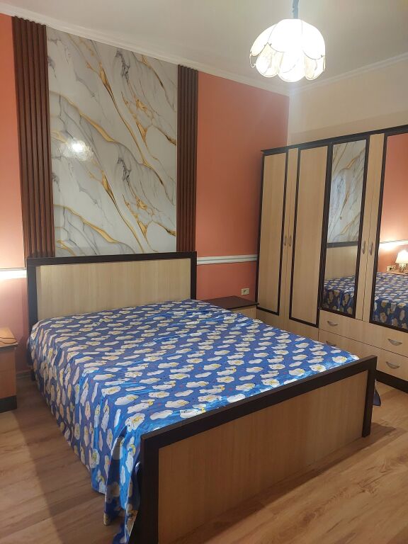 Apartament me qera 2+1