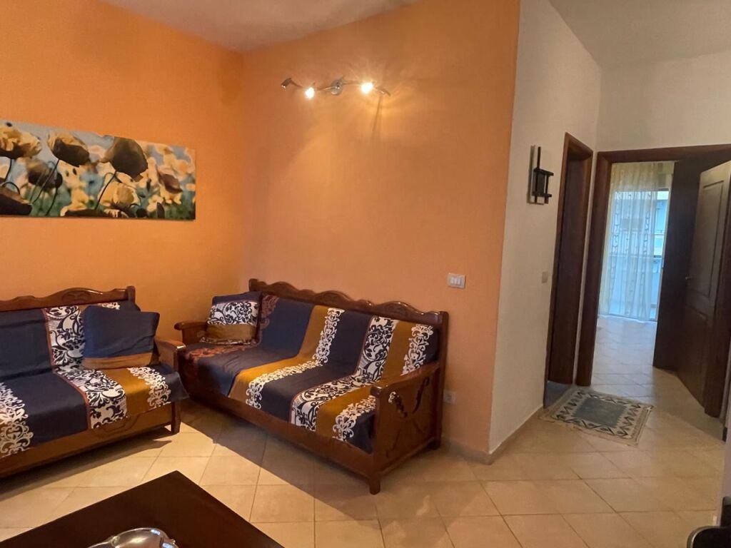 APARTAMENT 1+1 ME QERA AFATGJATË – LUNGOMARE,VLORE