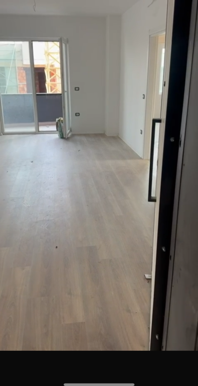 Apartament 2+1 per shitje Paskuqan !