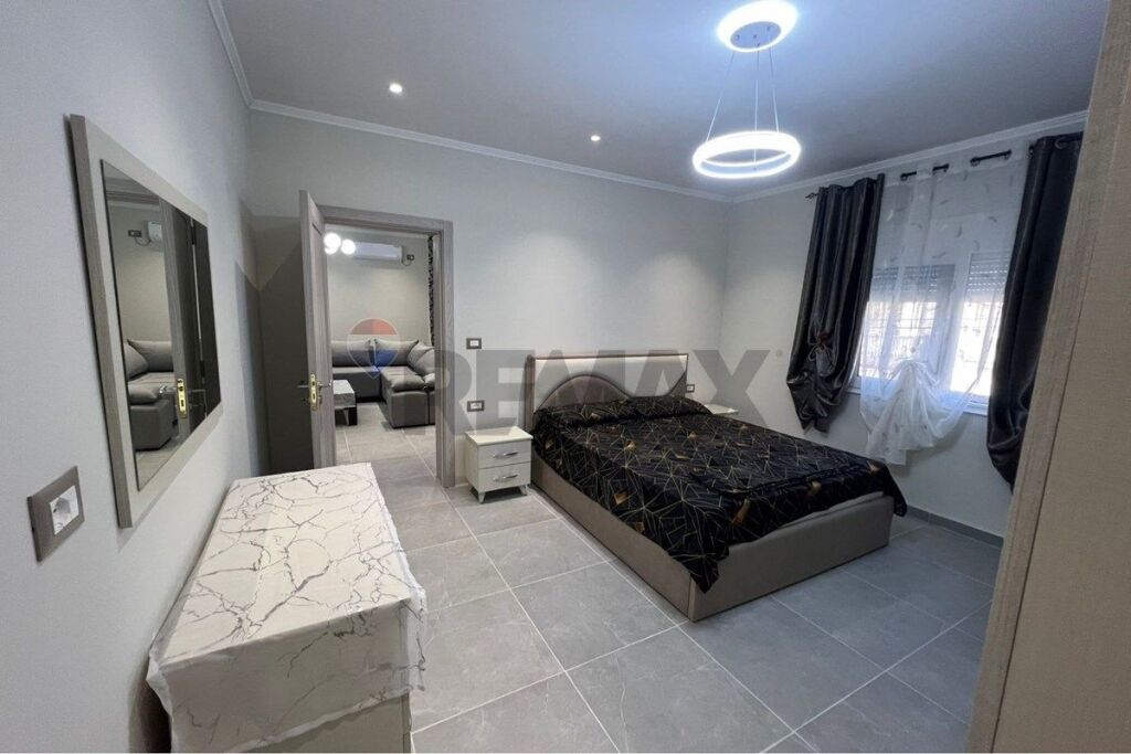 🏡 SHTËPI PRIVATE PËR QIRA – QENDËR, VLORË