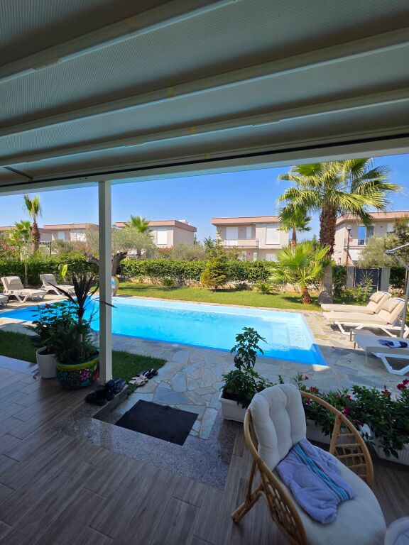 Villa with pool for sale near Lalzi Bay