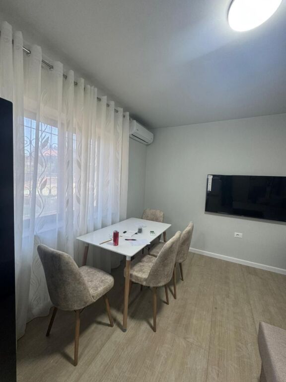 Appartamento 1+1 in affitto in Via Elbasan, vicino a BKT, Stadio Arena.