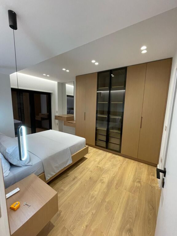 Jepet me qira 3+1+parkim Kodra e Diellit 1600€