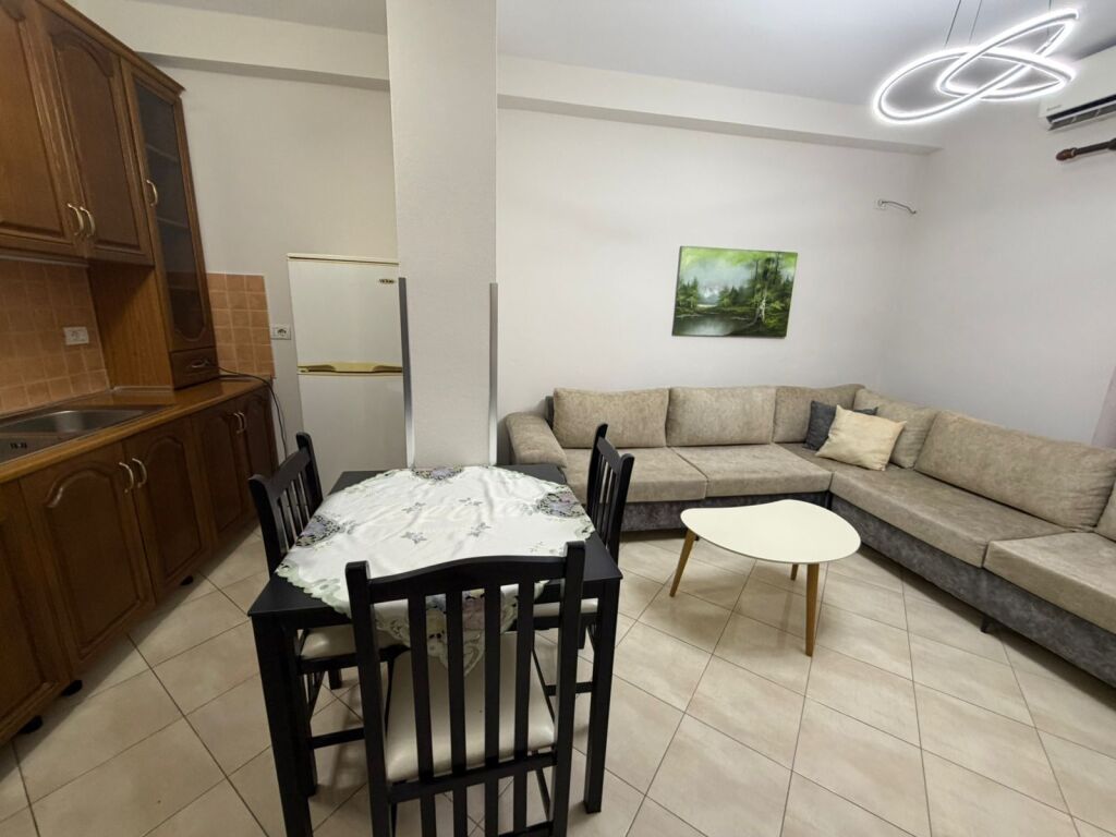 Affittasi 1+1 Yzberisht 400 mila lek
