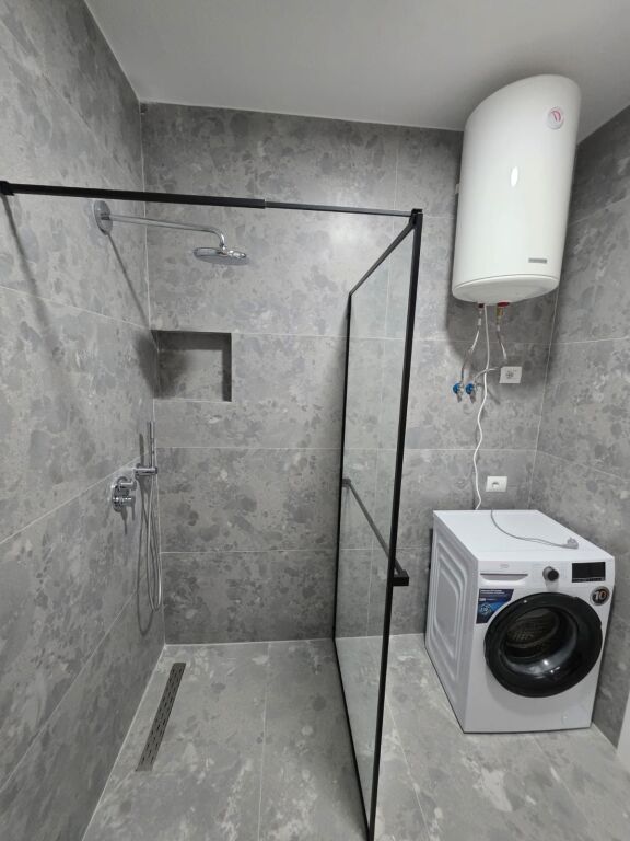 Jepet me qira 1+1 Zogu i Zi 800€