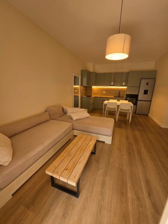 🏡 Apartment 2+1+2 for rent  📍 Laprakë, Aura Complex   🏢 4th floor (with elevator)  📐 Area: 117 m² 💰 Price: 75,000 Lek/Month