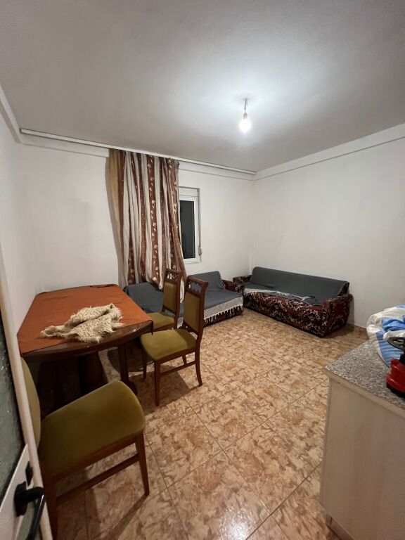 Apartament 3+1 me qera ,Siri Kodra