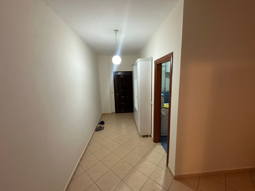 Apartament 2+1 me qera ne Fresk tek Pika e Gazit Kastrati