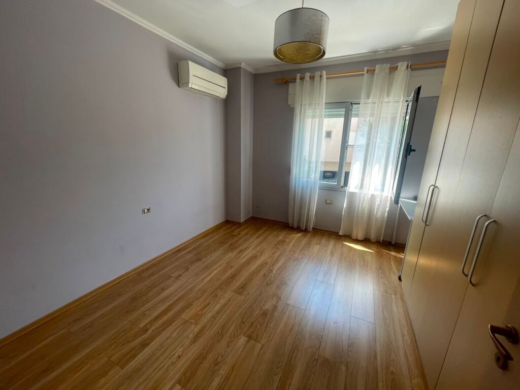 for rent Apartment 2+1+2+parking