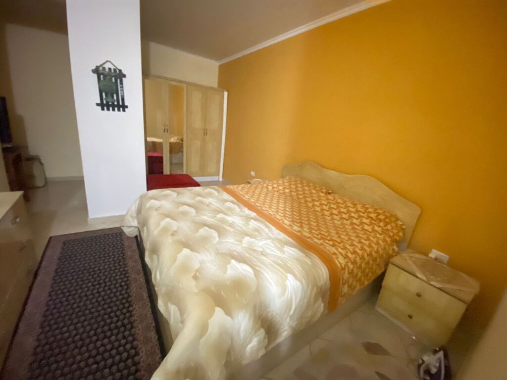 Jepet me qera 2+1 te Kaza italia 57000 lek mobiluar ashensor