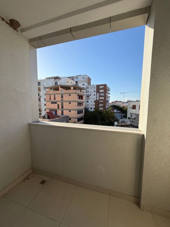 2+1,near mesdhetar university vasil shanto,320 thousand euro