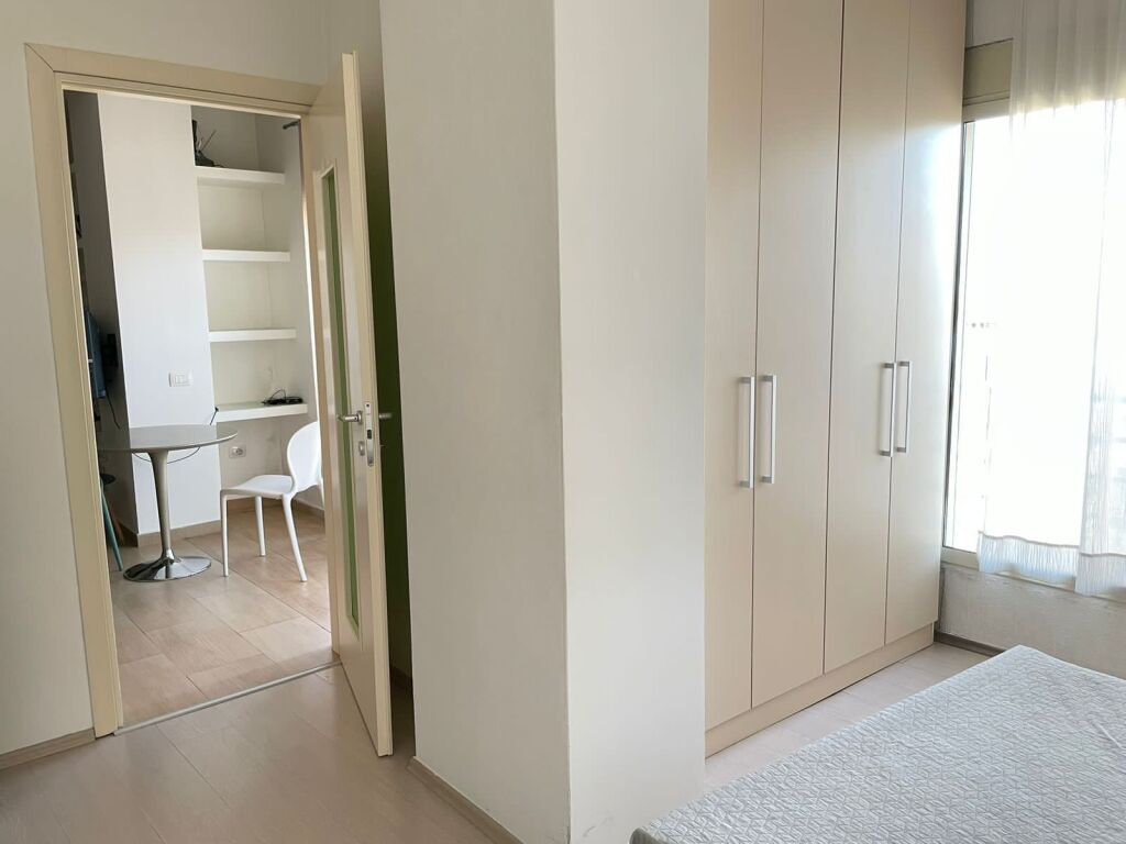 1+1,kristal center comune di Parisit,600 mila leke