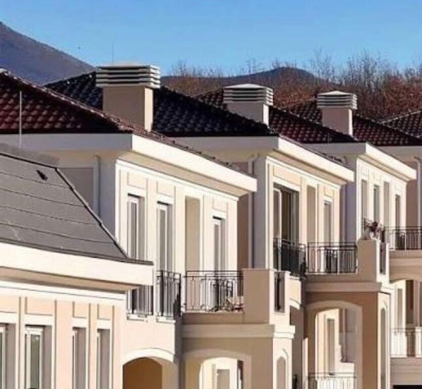 Vile per shitje te Collina Verde Teg