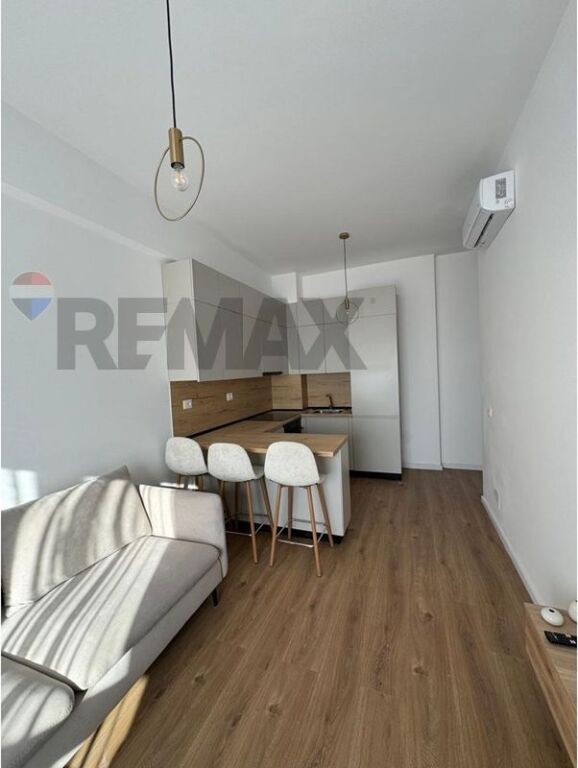 Apartament 1+1 me parkim per qira ne Fresk