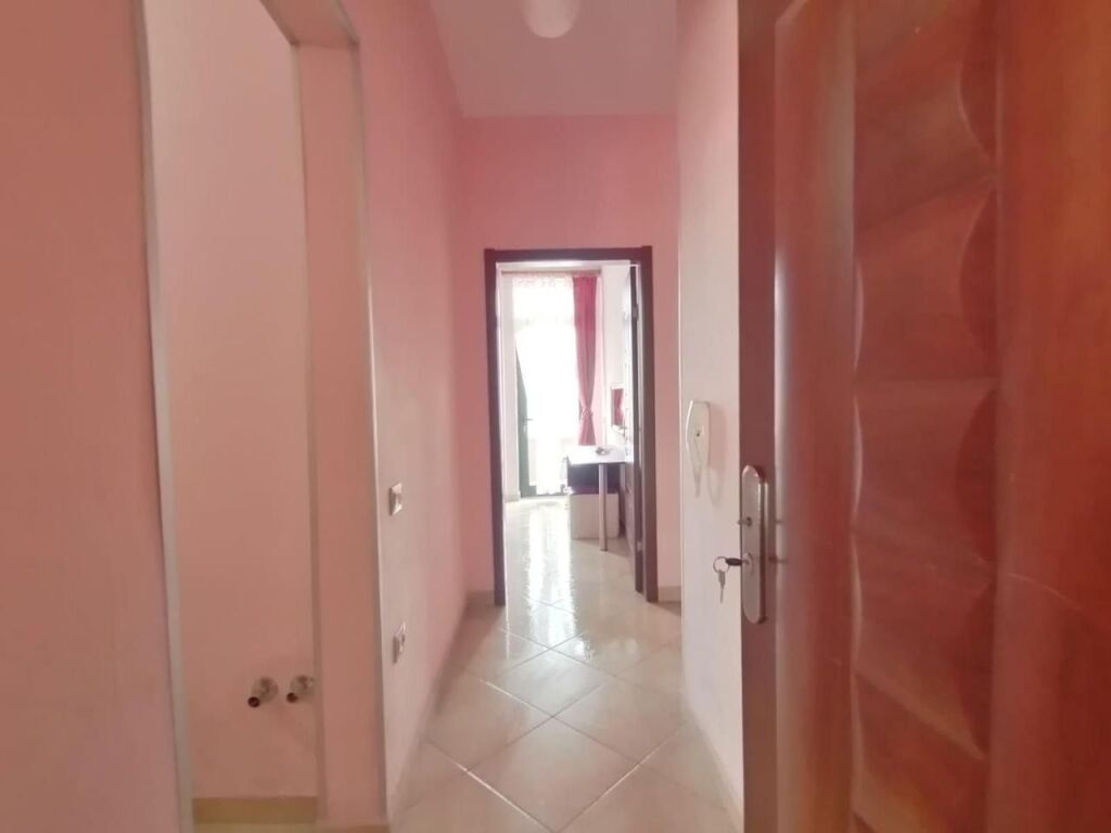 In Affitto Appartamento 1+1+1 Balcone