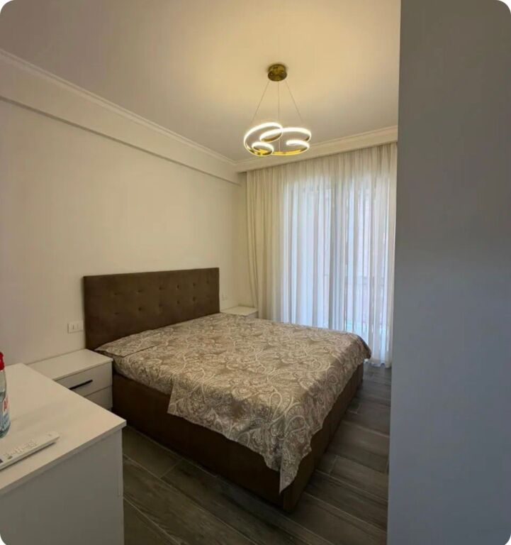 ASTIR APARTAMENT 1+1 PER QERA!