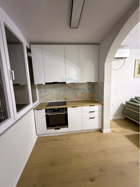 Apartament 2+1 per shitje , Rruga Ferit Xhajko, Tiranë.