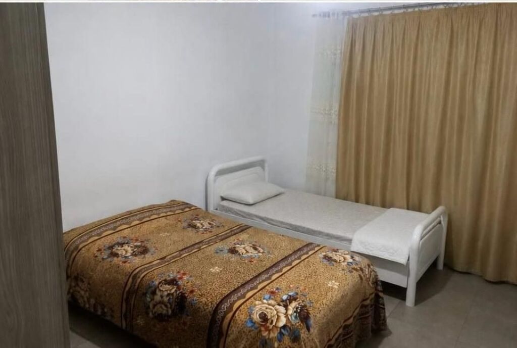 Rruga Fortuzi,jepet me qera apartament,2+1,i mobiluar  55,000Leke   