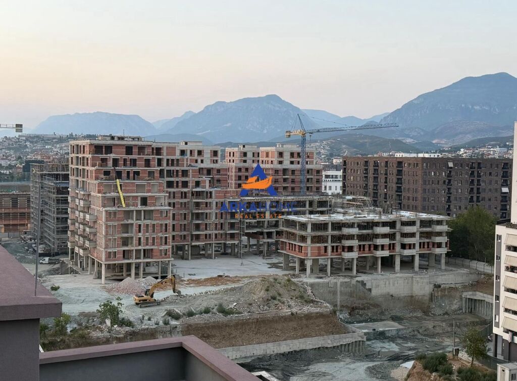 SHITET APARTAMENT 1+1+BALLKON "TE KOMPLEKSI BREZARET, 5 MAJI" 105.000 EURO