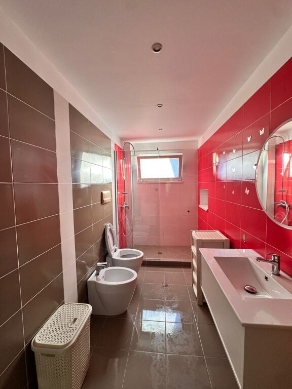 Apartment 2+1 for rent Xhamlliku !