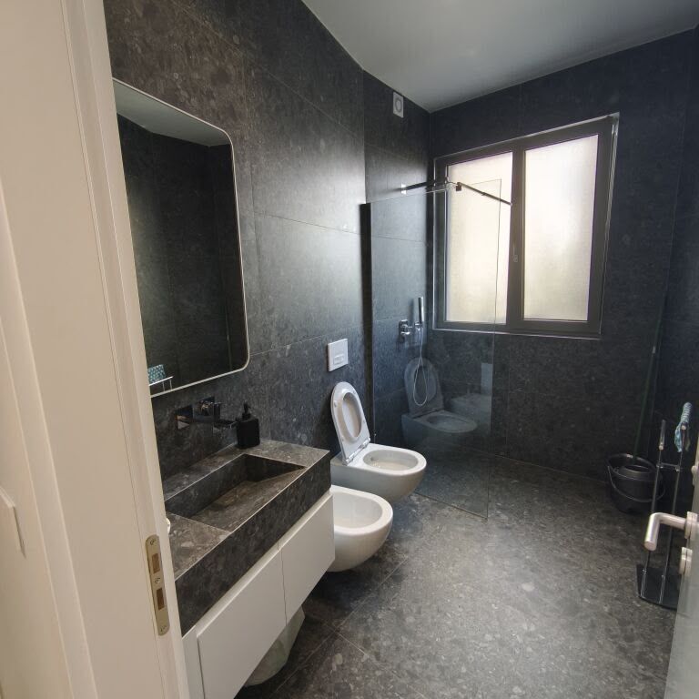 JEPET ME QIRA | Apartament 3+1+2- Green Valley Pranë Liqenit të Thatë