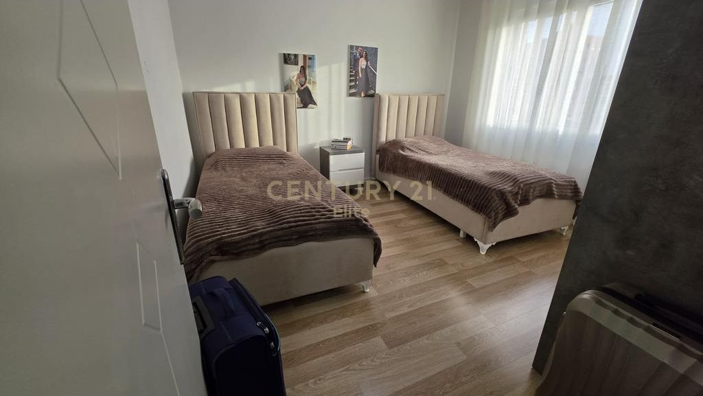 Apartment 1+1 for sale on Bardhyl Street!