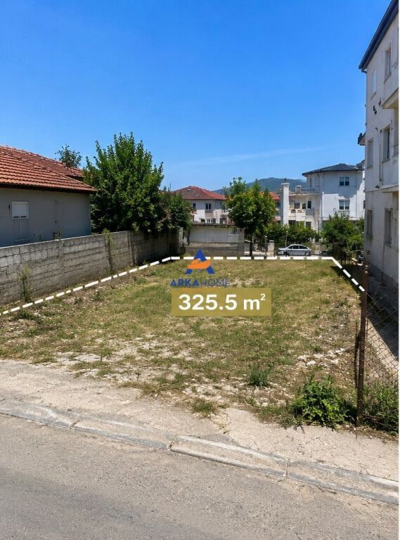 SHITET TRUALL 325 M2 " RRUGA KRISTAQ SOTIRI, KORCE" 600.000 LEKE