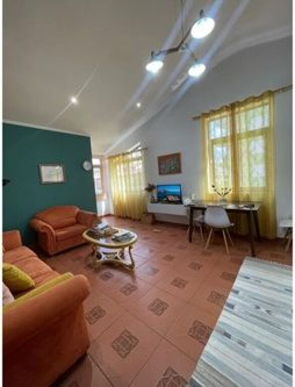 2+1 apartment for rent in Bllok!