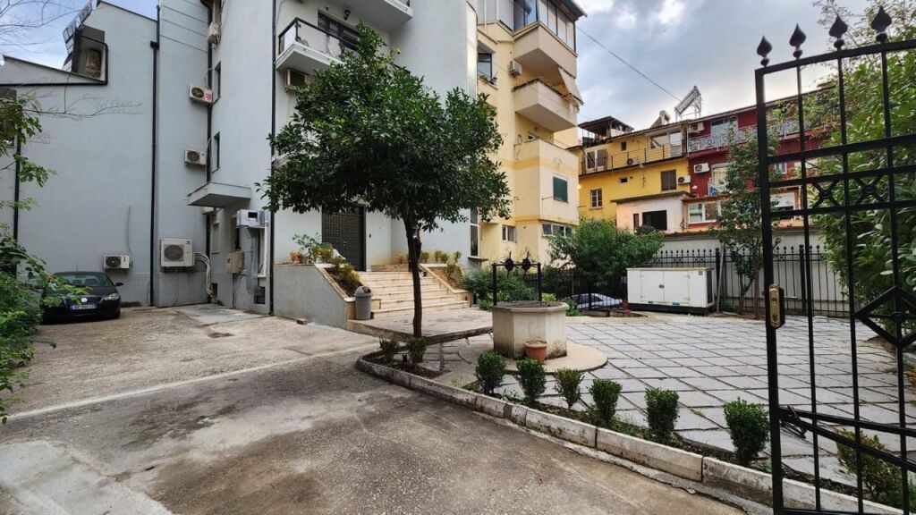 Rent | Ambjent Biznesi | Blloku | 15000 €/month