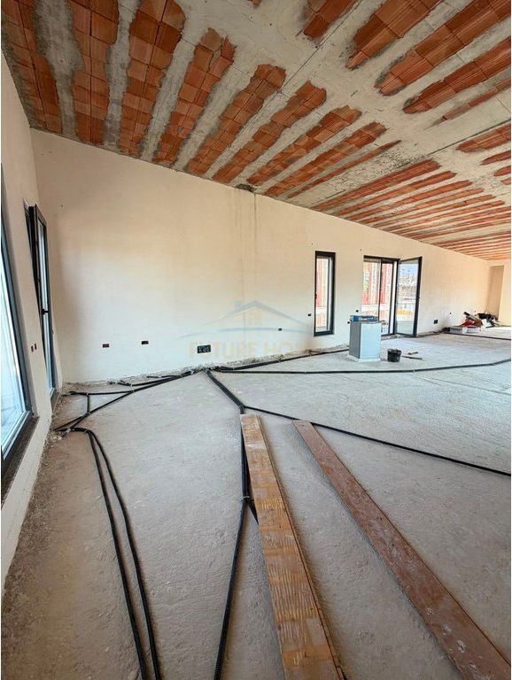 Business Building for Rent 2-Storey, TEG, Tirana