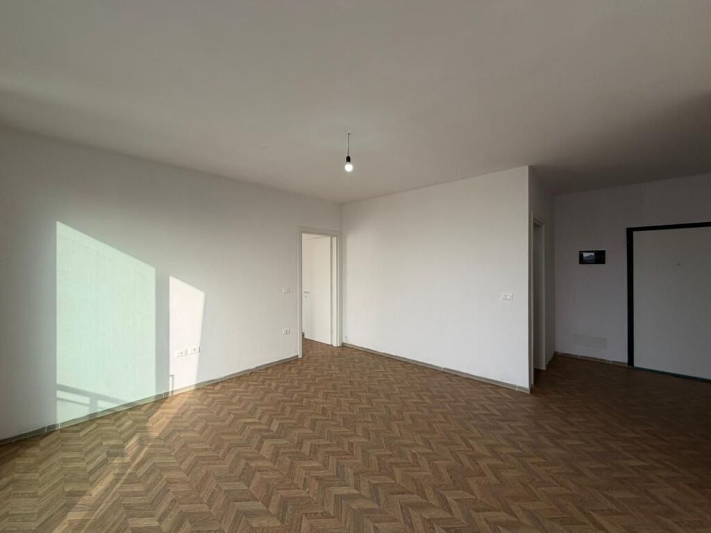 Apartament 1+1 per qira tek Farmacia 10.