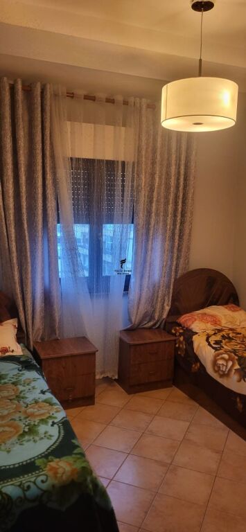APARTAMENT ME QERA 2+1 KOMUNA E PARISIT 70.000 LEKE FH-90643
