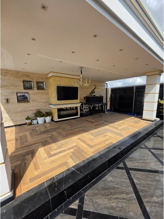 Luxury Penthouse For Sale on the Beach, Durres !