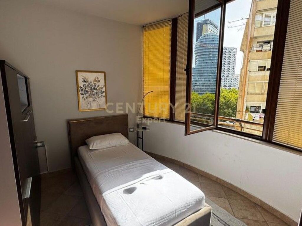 🏡 **APPARTAMENTO 2+1 IN AFFITTO – CENTRO, TIRANA**