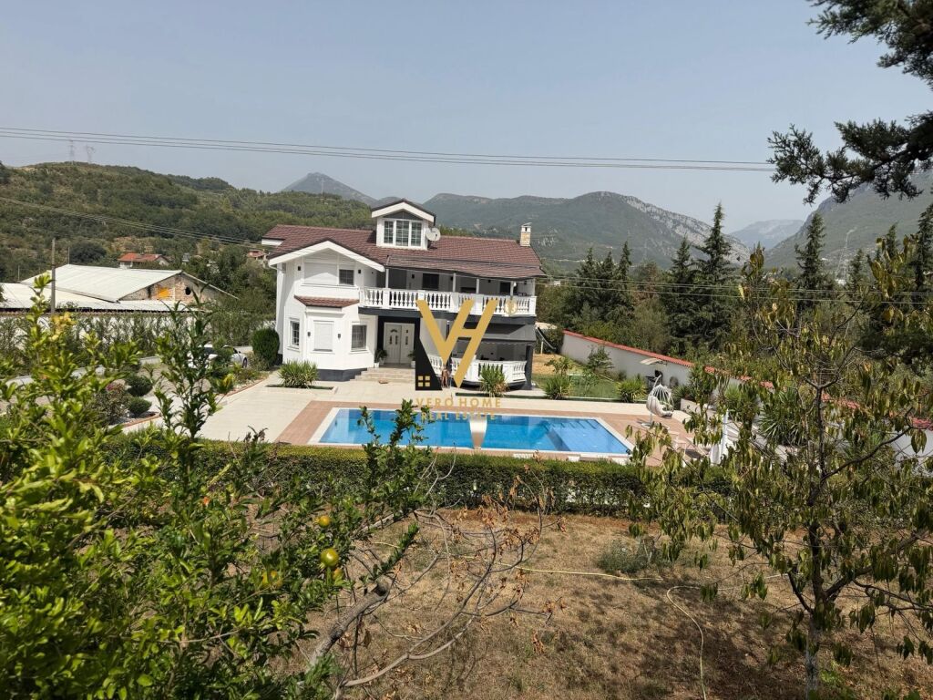 VILLA SU DUE PIANI IN VENDITA A IBE INFERIORE 1.500.000 EURO