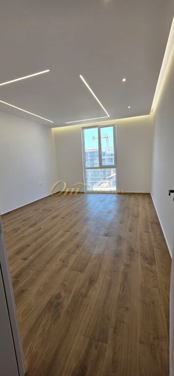 PASKUQAN, APARTAMENT PER SHITJE 2+1