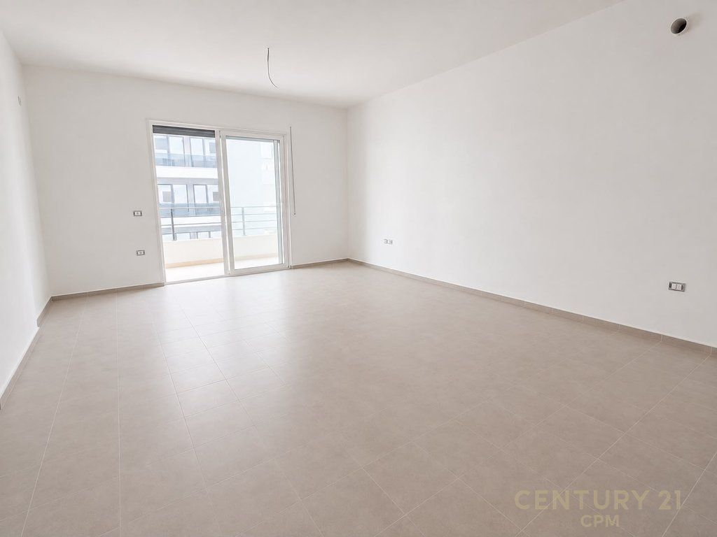 PRANE LUNGOMARE SHESIM APARTAMENT 2+1 + POST PARKIMI EKSTRA 190,800 €