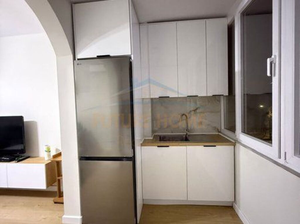 Shitet, Apartament 2+1, Rruga Ferit Xhajko, Tiranë.