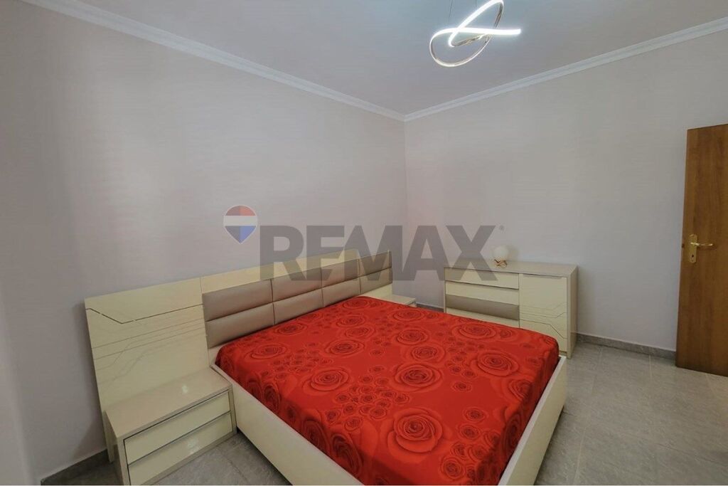 Apartament 3+1+2 per shitje prane Kristal Center