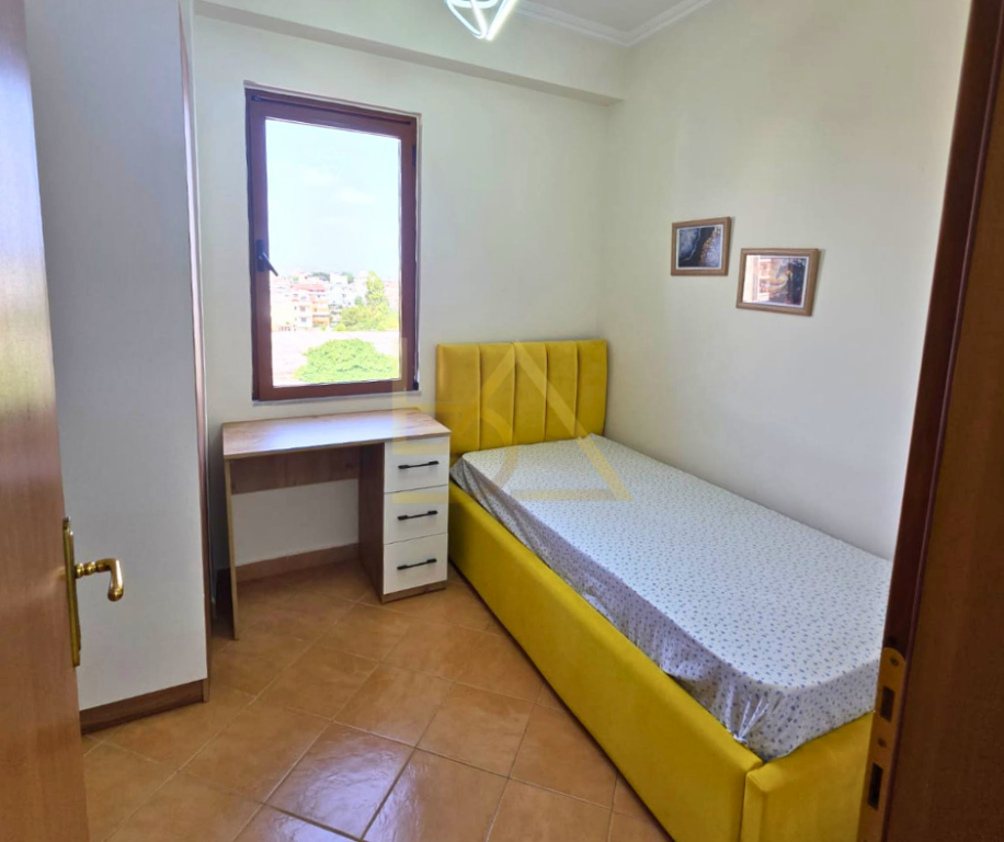 JEPET ME QIRA APARTAMENT 2+1 – PLAZH, RRUGA PAVARËSIA, DURRËS