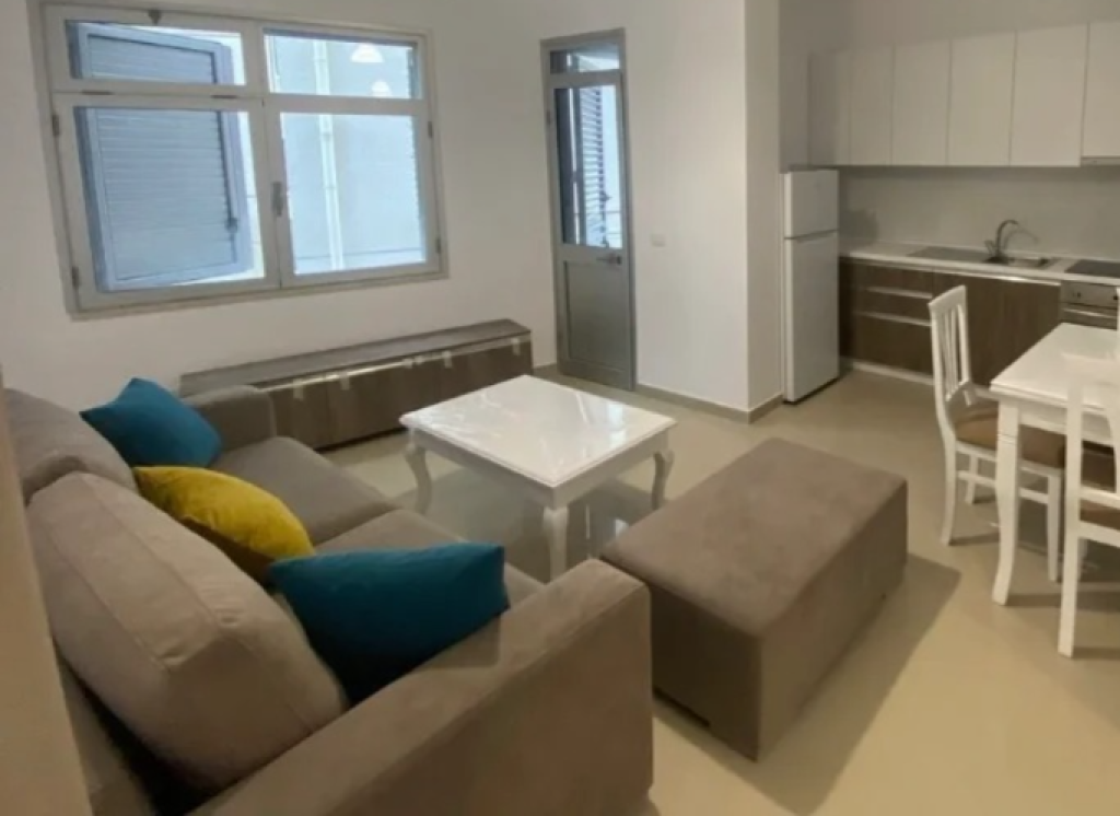 Jepet apartament 2+1 me qira tek Ish Uzina e Autotraktoreve , Rruga Aleks Caci , Shkoze .