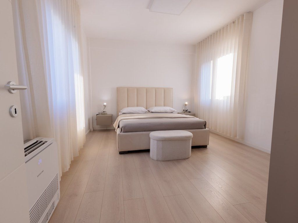 Shitet , Apartament 3+1, Rruga Mine Peza, Tiranë