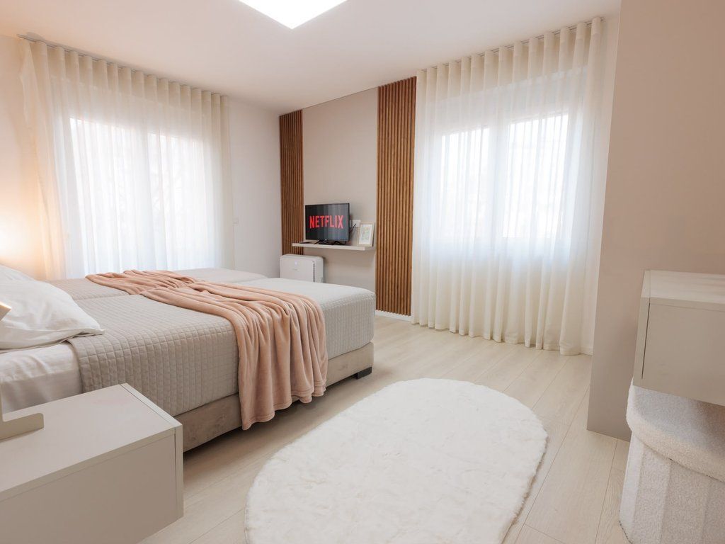 Shitet , Apartament 3+1, Rruga Mine Peza, Tiranë