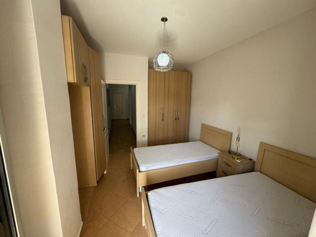 🏡 FOR RENT APARTMENT 2+1+2  📍 Halili Complex, Selvia💰 Price: 85,000 lek/month