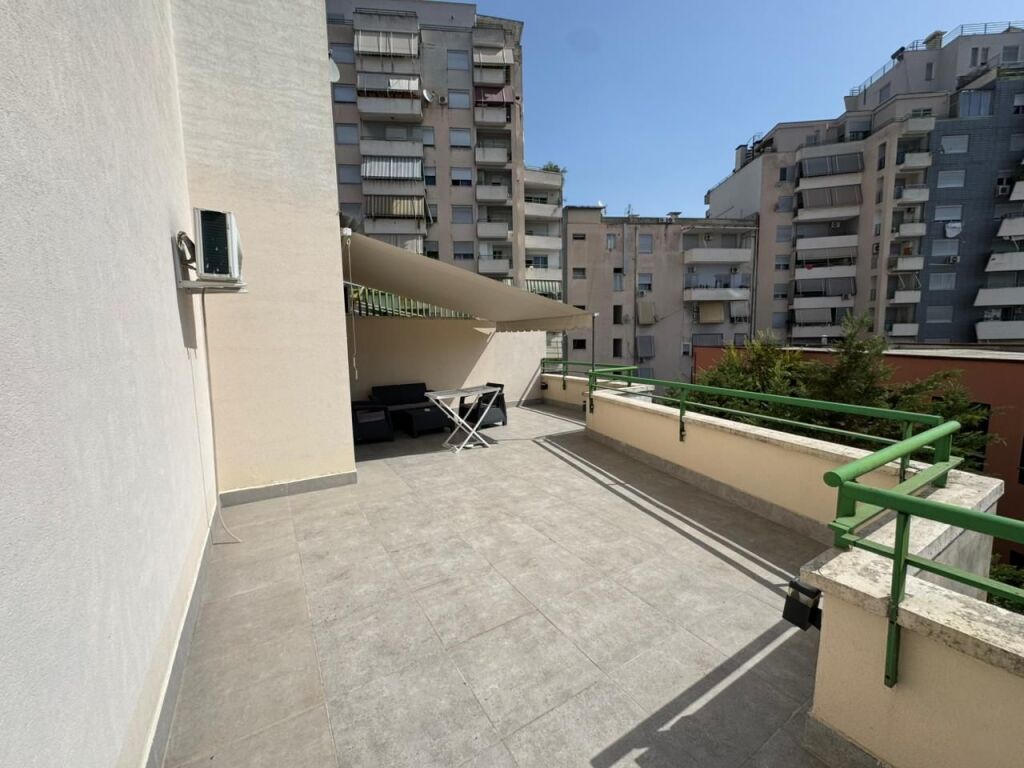 🏡 FOR RENT APARTMENT 2+1+2  📍 Halili Complex, Selvia💰 Price: 85,000 lek/month