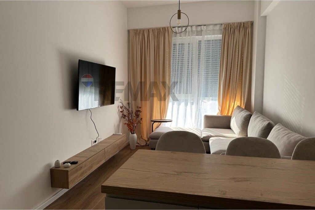 Apartament 1+1 me parkim per qira ne Fresk